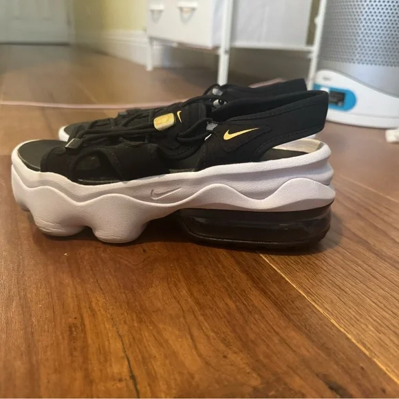 Nike Air Force Koko Black and White Sporty Sandals - Picture 4 of 8